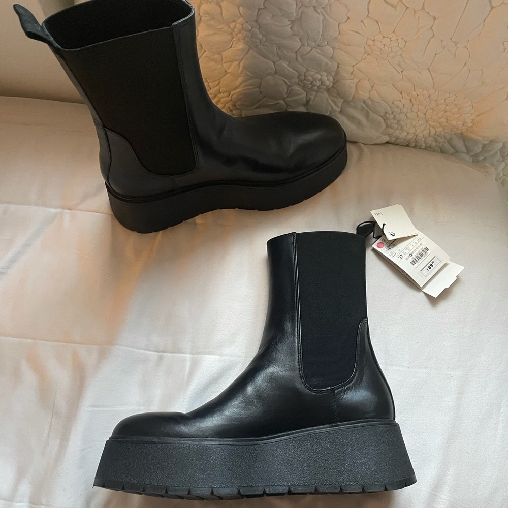 Zara Flat Platform Leather Ankle Boots